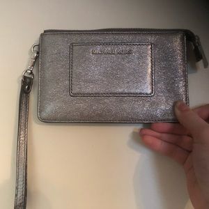 Michael Kors handbag/purse